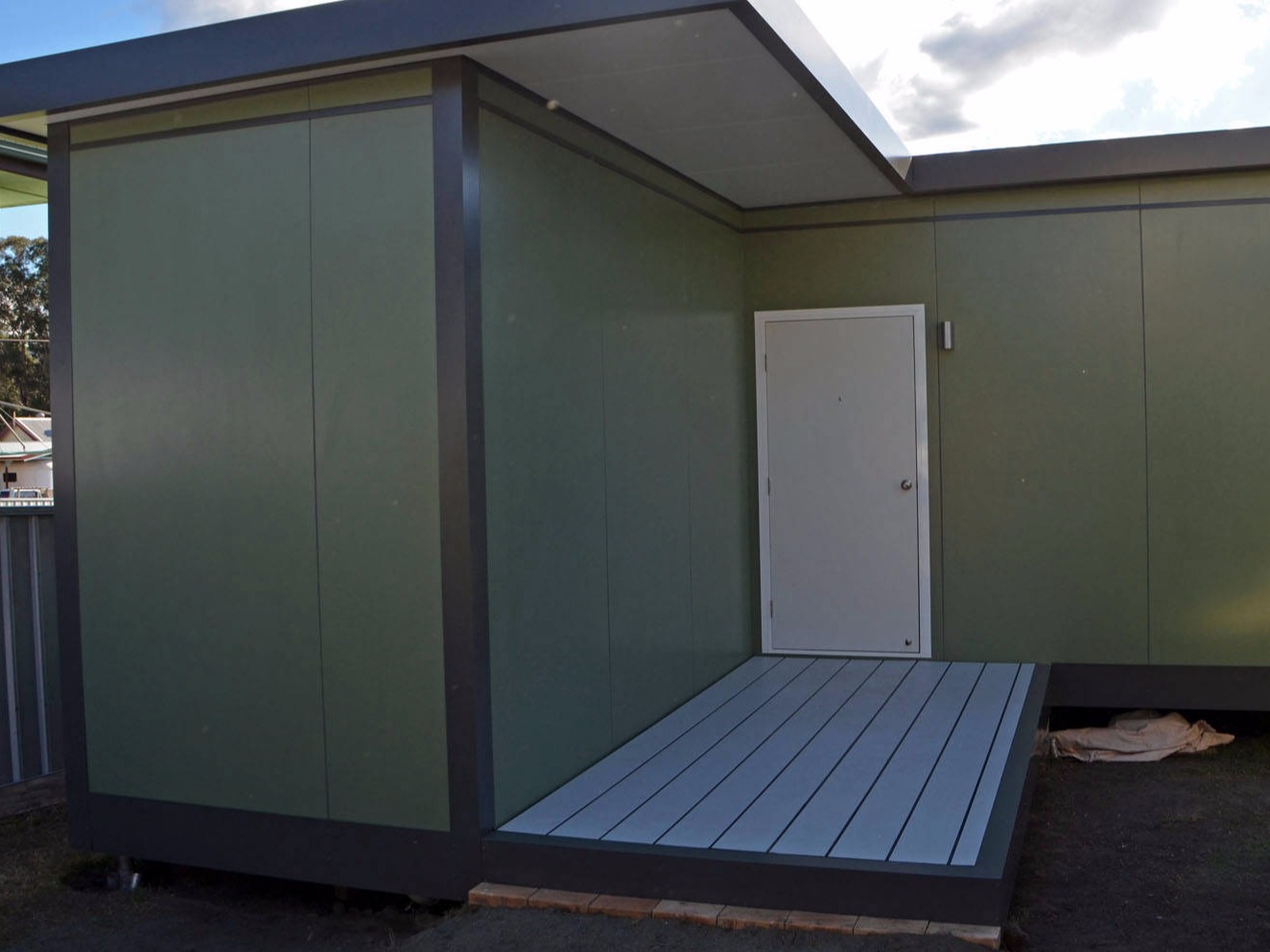 MAAP House hybrid panelised modular homes. The Clontarf 2 Bed Granny Flat factory built complete external